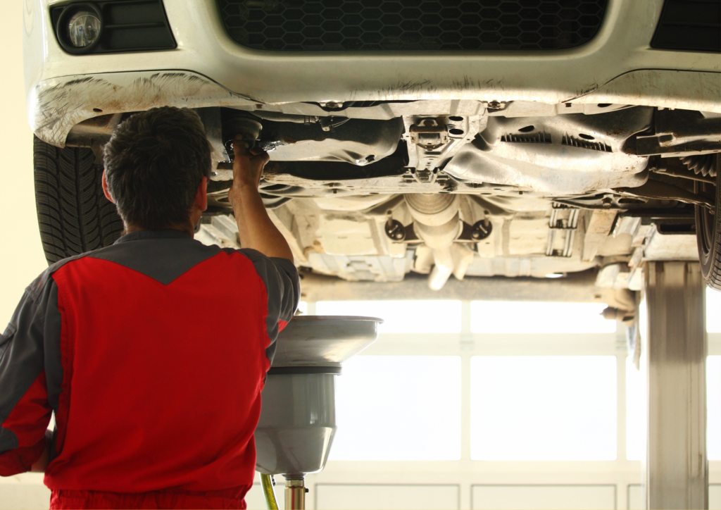 Bảo dưỡng xe Ô tô 1000km thường xuyên để đảm bảo chiếc xe luôn trong tình trạng tốt nhất.